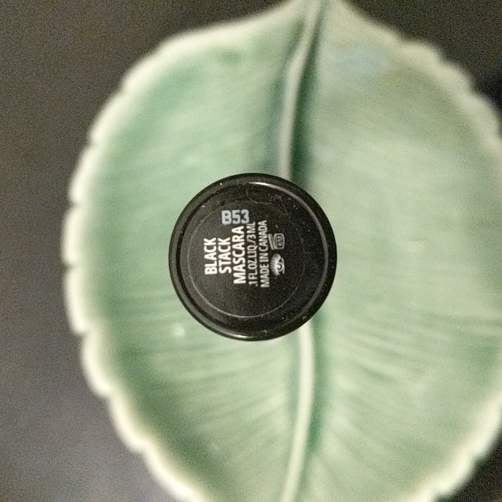 MAC Stack Mascara - Picture 2 of 2